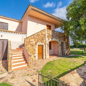 Iss Travel, Pedra Rosa 2 Bedroom With Private Terrace And Air Conditioning Appartamento